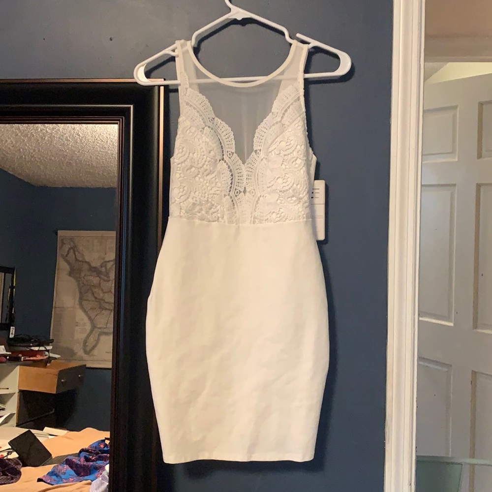 White lace body con dress